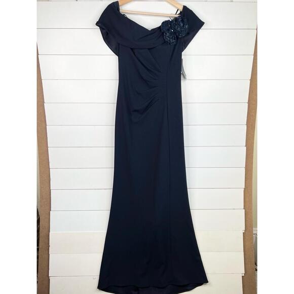 XSCAPE Navy Blue Off Shoulder Ruched Floor Length Evening Gown Dress Size 6 - Picture 2 of 13